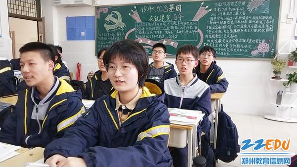 传唱红歌,学习革命精神_副本 传唱红歌,学习革命精神_副本
