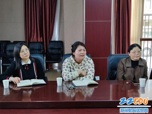 心理教师孙真真、张艳丽与张向阳教师交流_副本_副本