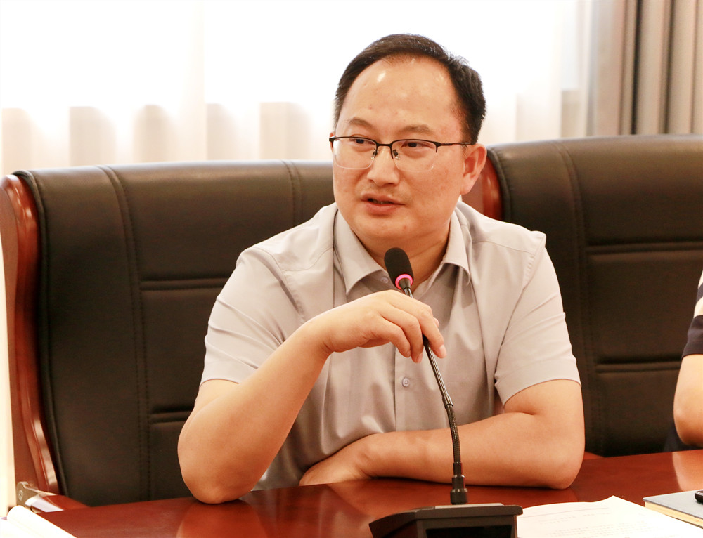 韩校长讲话_副本.jpg