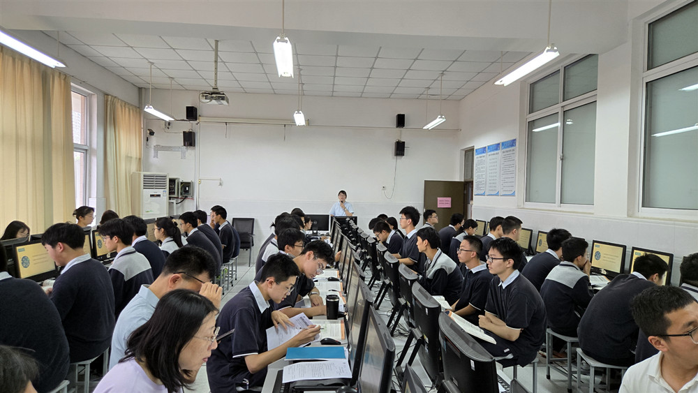 王心影老师讲授《信息系统的网络》展示课_副本.jpg