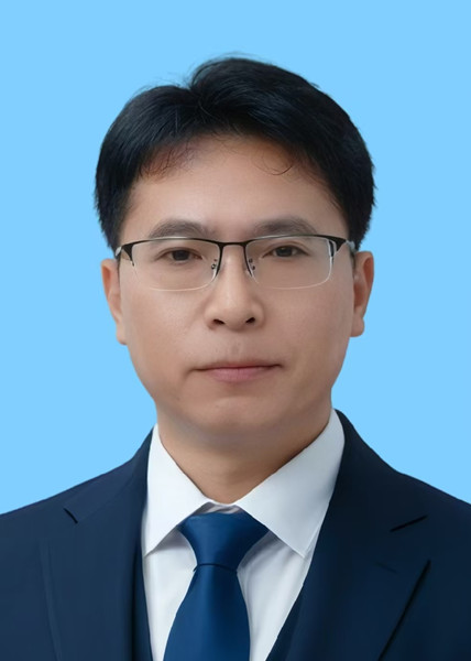 郑州市第二高级中学纪委书记 崔智奇