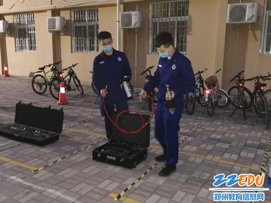 讲解消防器材