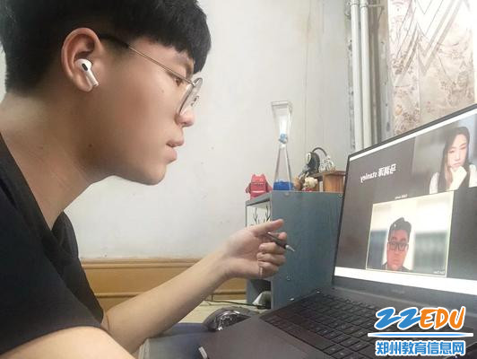 马润泽同学参与哈佛中美学生领袖峰会线上活动